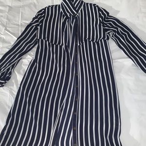 Blue and white stripe duster